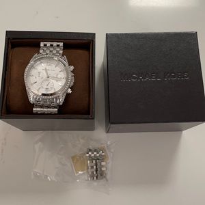 Silver Michael Kors Watch!
